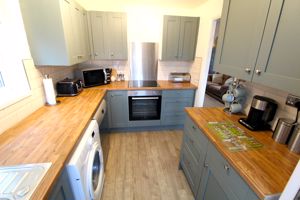 Kitchen- click for photo gallery